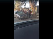 Castilla: Chofer huye tras accidente y deja a motociclista herido en el pavimento