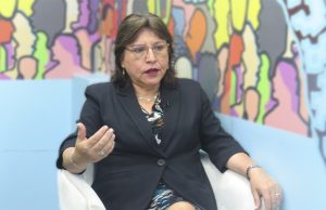 Congreso no alcanza votos para inhabilitar a Delia Espinoza