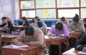 Buscan eliminar límite de edad en postulación a Beca 18