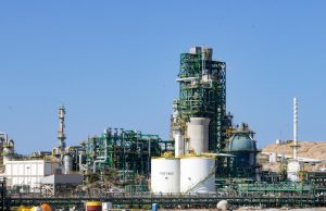Gobierno destina S/240 millones para reorganizar Petroperú y reducir personal estatal