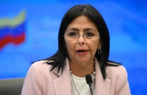 Delcy Rodríguez afirma: “El único presidente es Nicolás Maduro”