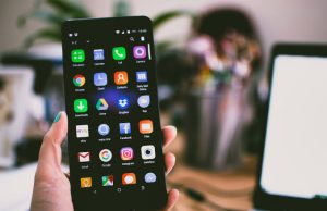 TIC: Riesgos de usar aplicaciones clonadas en el celular