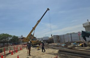 Construyen local municipal en predio registrado como área recreativa