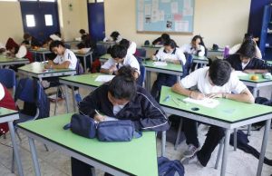 Minedu prohíbe impedir ingreso por falta de uniforme