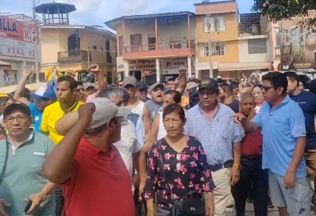 Protesta de vecinos de Catacaos