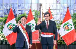 Luis Enrique Arroyo jura como nuevo presidente del Consejo de Ministros