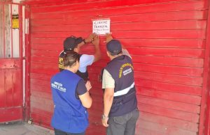 Clausuran boticas por vender medicamentos vencidos en Castilla