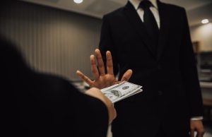 Peruanos exigen transparencia para prevenir la corrupción en inversiones
