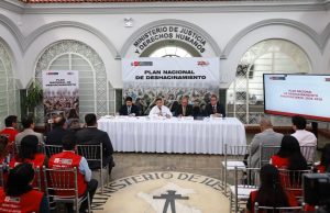 Inician plan de deshacinamiento de penales con liberación de internos