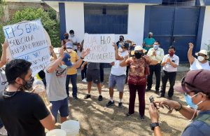 Piura: Vecinos denuncian agua con olor a desagüe en Túpac Amaru y cobros excesivos