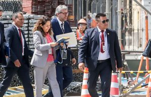 Piero Corvetto se presenta ante el Congreso por fallas electorales