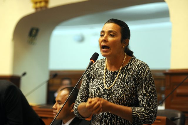 La_legisladora_Karina_Shaefer_Cuculiza_(6685135779)