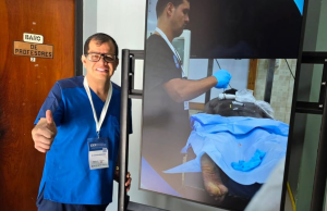 Médico piurano obtiene certificación internacional y trae a la región tratamientos avanzados contra el dolor