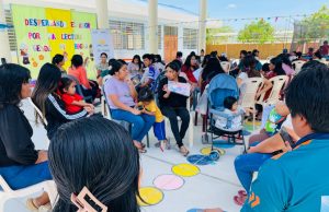 Más de 400 familias de Sechura se capacitan para fomentar el hábito lector desde el hogar