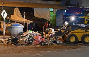 Piura: Comuna despliega operativo de limpieza en complejo mercados