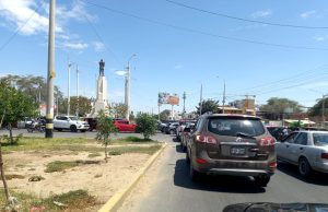 Piura: Congestión vehicular por obras en óvalo preocupa a transportistas
