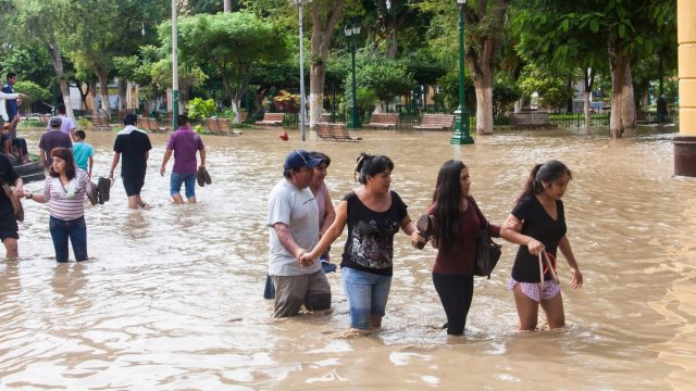 Desborde-del-rio-Piura-2