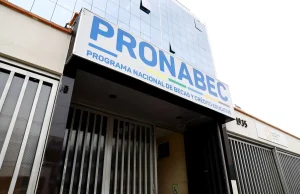 Ministra de Educación informará situación de becas ante comisión