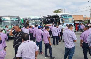 Gremios de Piura evalúan sumarse al paro del transporte nacional