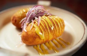 Gastronomía: Papa rellena, un clásico peruano que conquista mesas