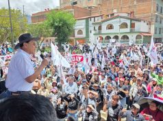 Vizcarra respalda a Sánchez mientras campañas cierran en Lima