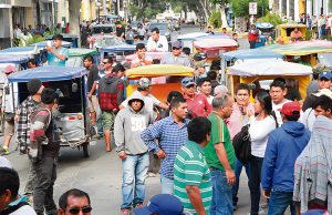 Transportistas cuestionan sistema de fotopapeletas en Piura