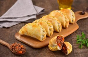 Gastronomía: Empanadas de carne, un clásico de sabor peruano