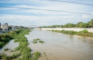 Alcalde exige financiamiento urgente para descolmatar el río Piura