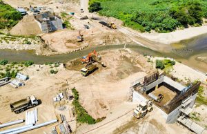 Avanza construcción de puentes en corredor vial de Piura