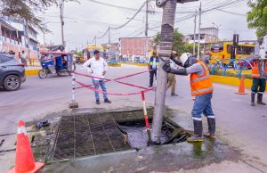 Piura: Realizan limpieza en drenaje del Complejo de Mercados